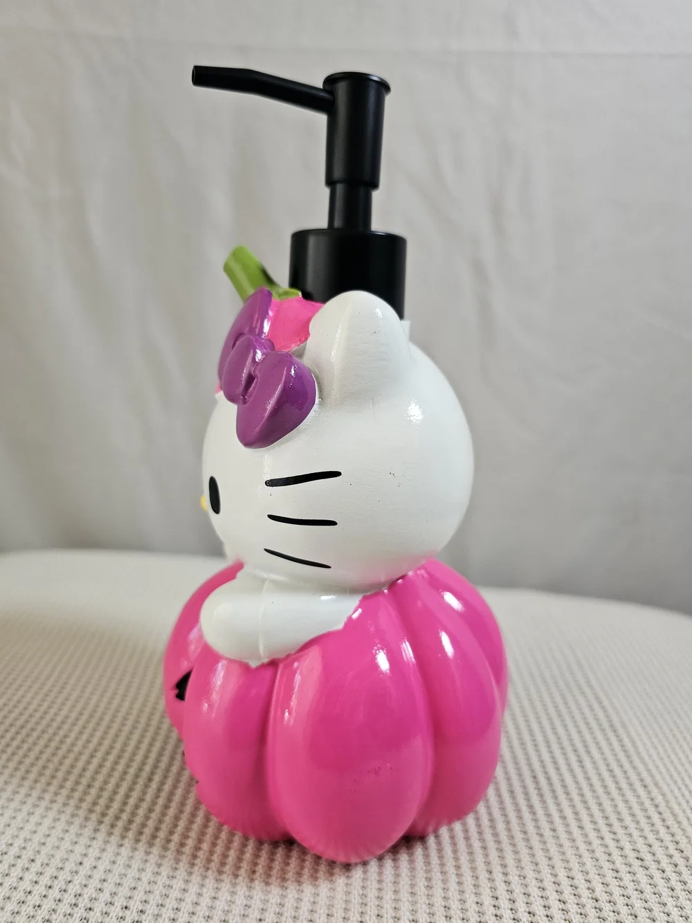 Sanrio Pink Pumpkin Hello Kitty Halloween Soap Lotion Pump Dispenser
